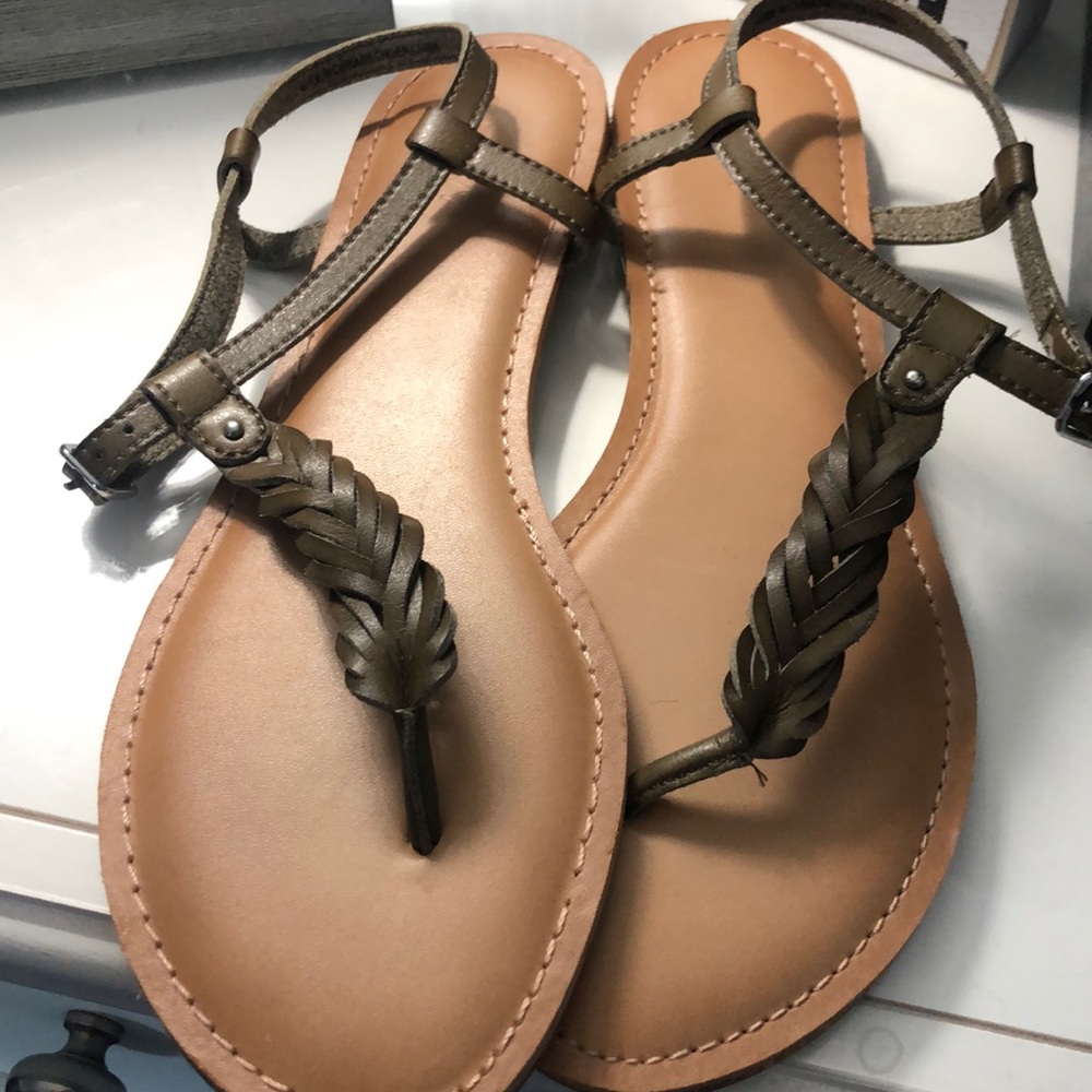 Old Navy sandals